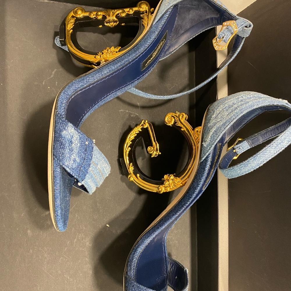 Dolce & Gabbana Blue Denim Sandals with Ornate Gold Sculpted Heels - Picture 4 of 8